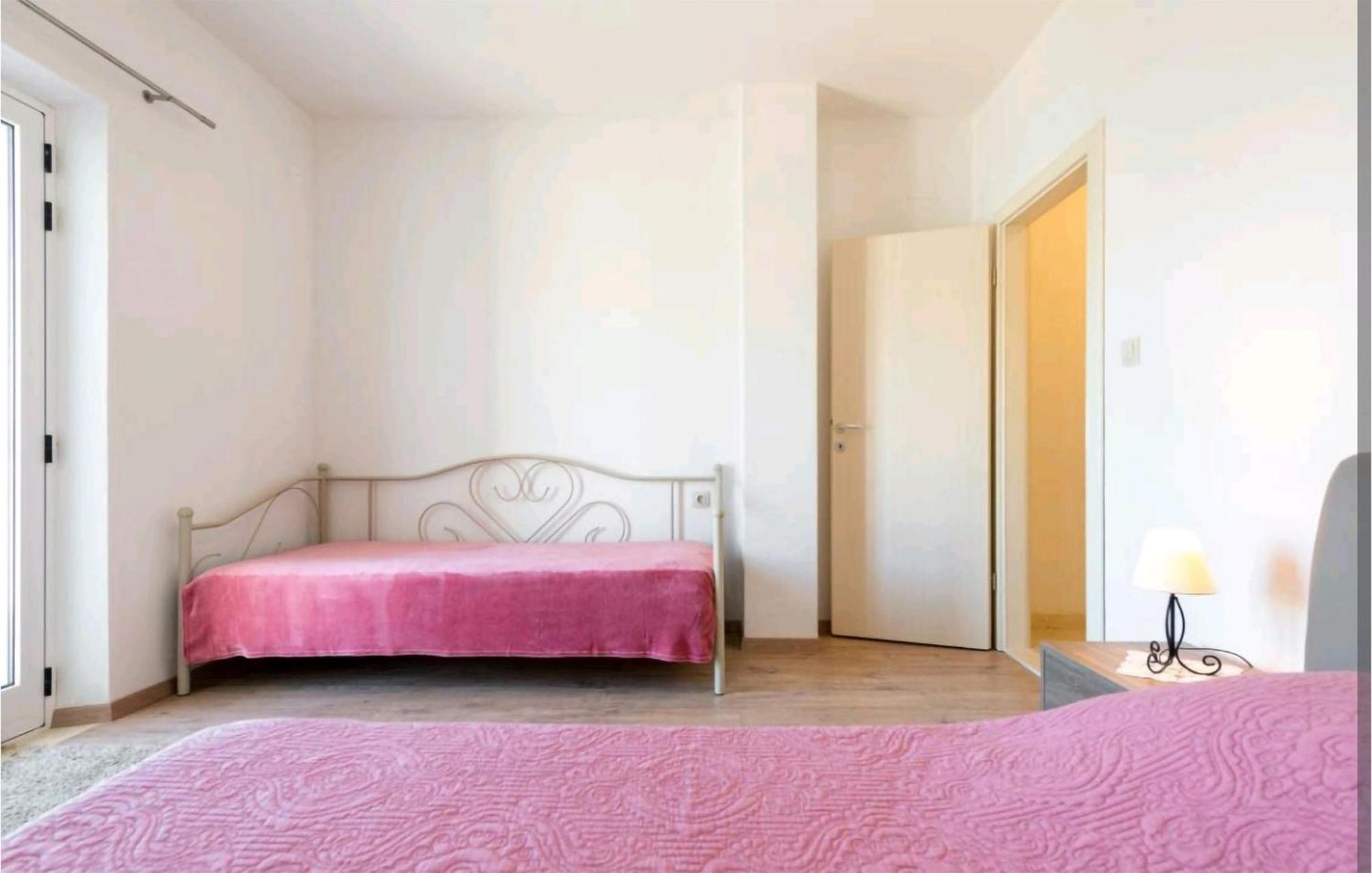 Amazing Apartment In Selca With Wifi Dış mekan fotoğraf